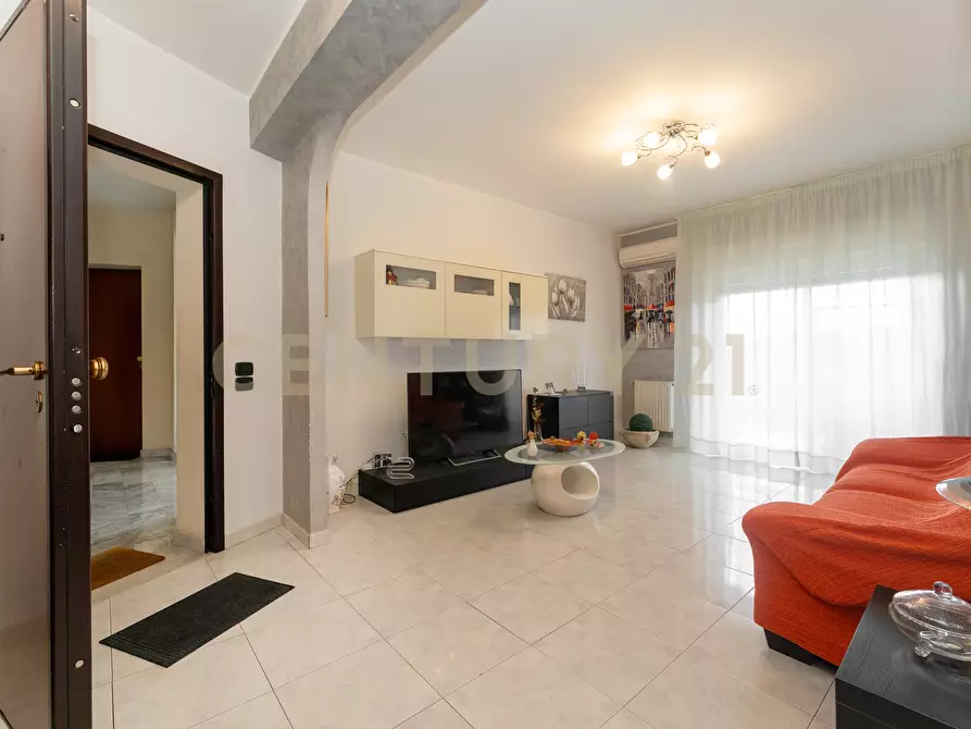 Immagine 5 di Quadrilocale in vendita  in Via Giolitti Giovanni SNC a Gravina Di Catania