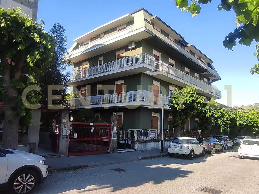 Immagine 26 di Bilocale in vendita  in Viale Tommaso Fazello 11 a Linguaglossa