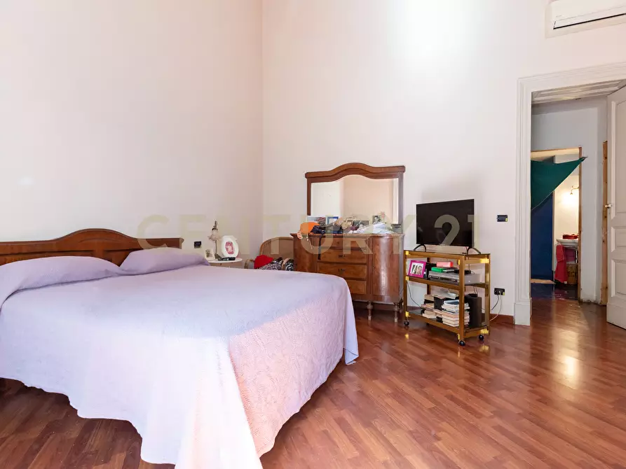 Immagine 28 di Pentalocale in vendita  in Via Etnea 196 a Catania
