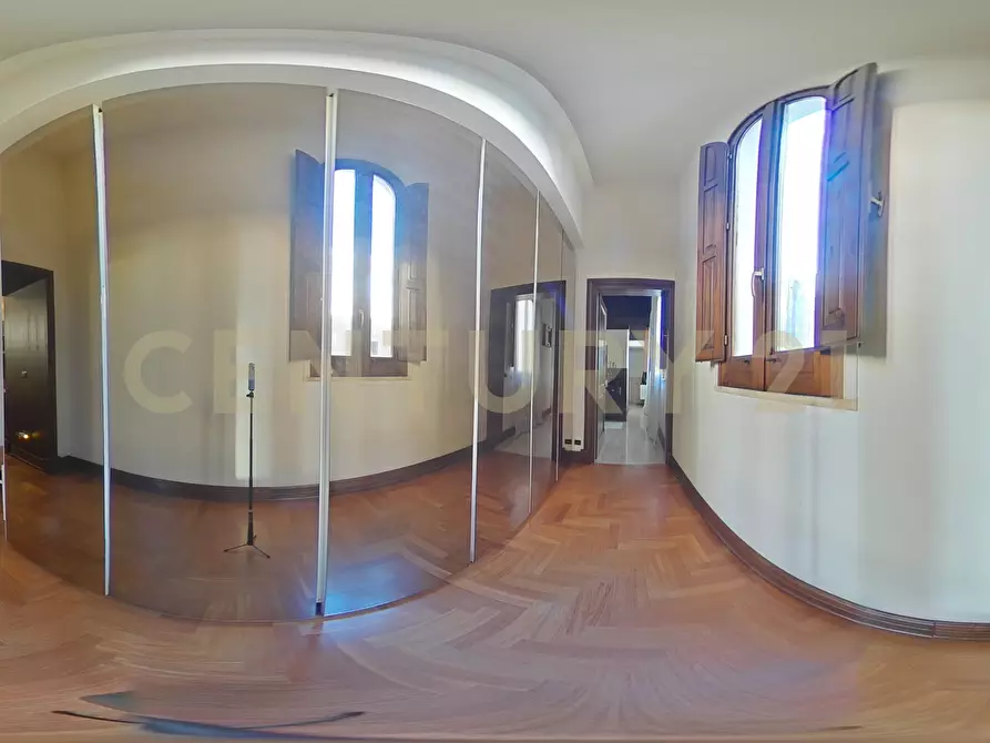 Immagine 70 di Appartamento in vendita  in Via del Vecchio Bastione 5 a Catania