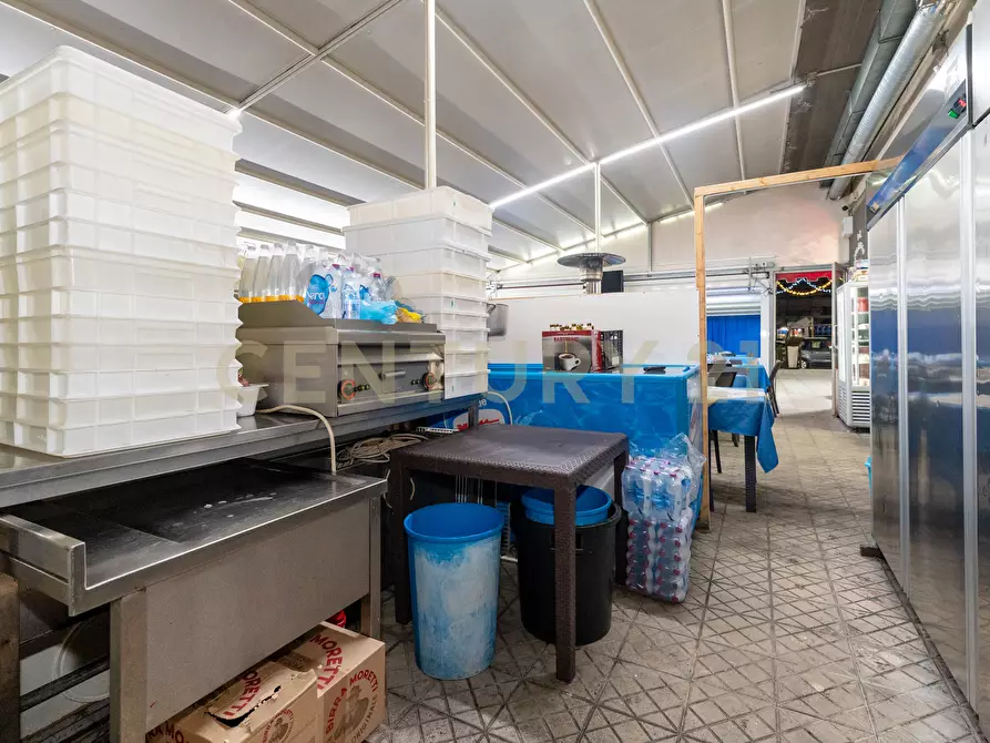 Immagine 35 di Pizzeria / Pub in vendita  in Viale Mario Rapisardi 646 a Catania