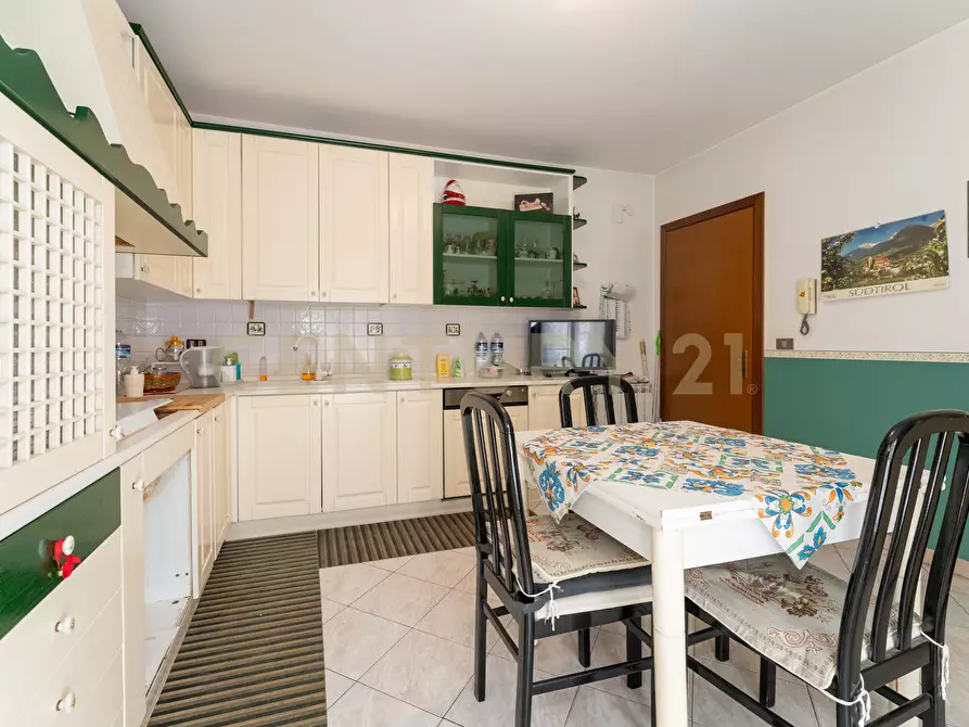 Immagine 26 di Villa in vendita  in Via Santa Rosa da Lima 17 a Catania