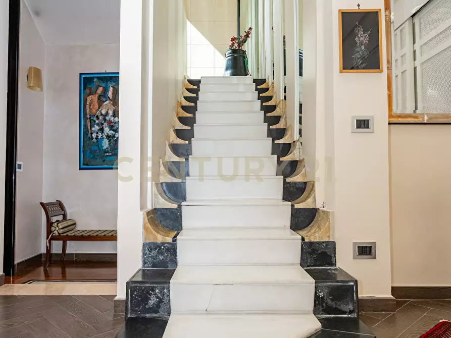 Immagine 39 di Villa in vendita  in Via G. Pezzana 11 a Aci Castello