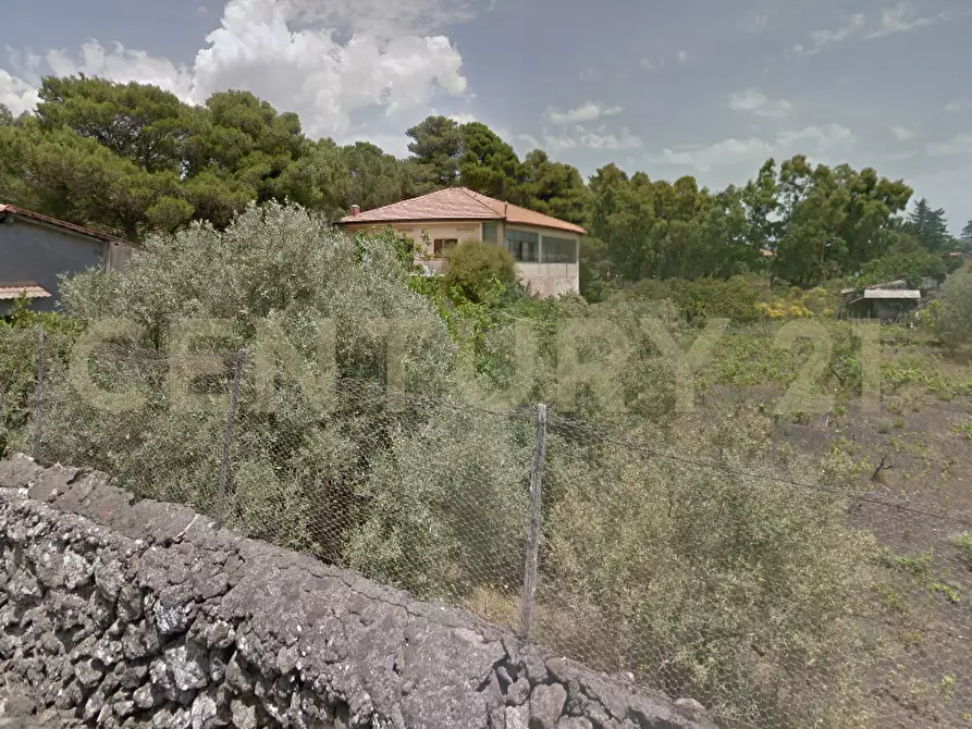 Immagine 4 di Terreno edificabile in vendita  in Via Salvatore Quasimodo 7 a Pedara