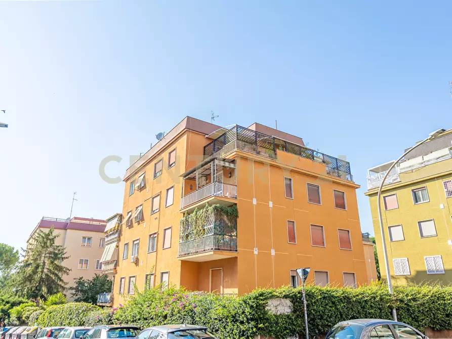 Immagine 27 di Bilocale in vendita  in Via Michelangelo Pinto 3 a Roma