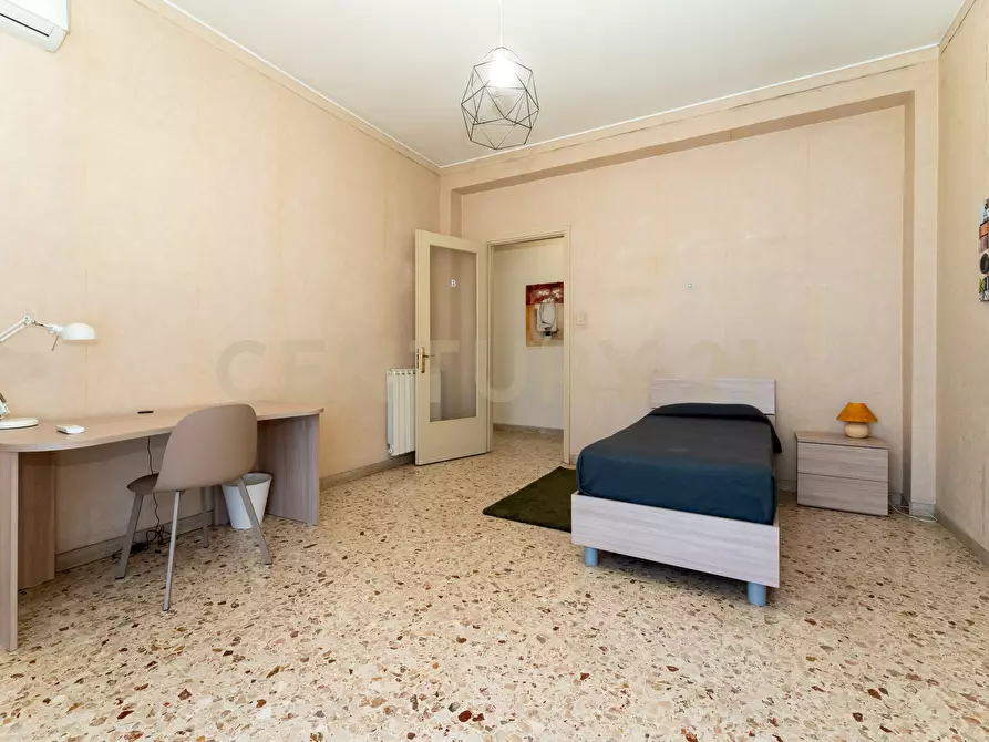 Immagine 29 di Stanza singola in affitto  in Via Matteo Renato Imbriani 181 a Catania