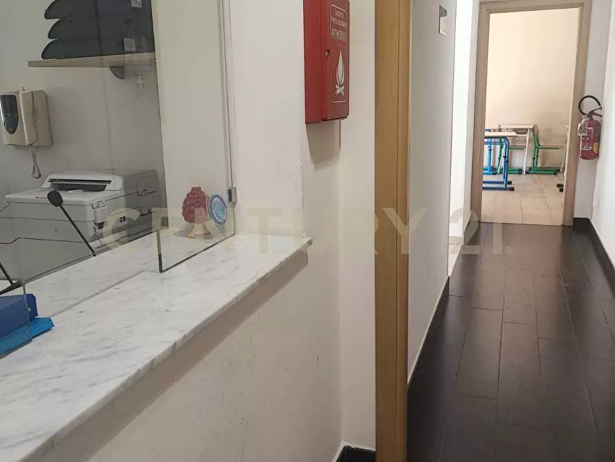 Immagine 21 di Palazzo in vendita  a Messina