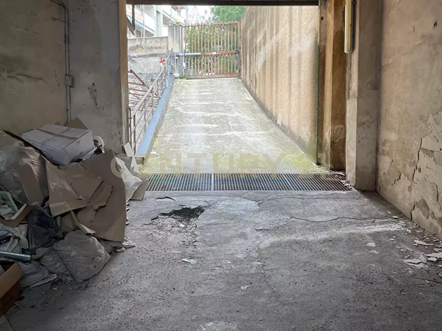 Immagine 8 di Garage in vendita  in Via Caronda 470 a Catania