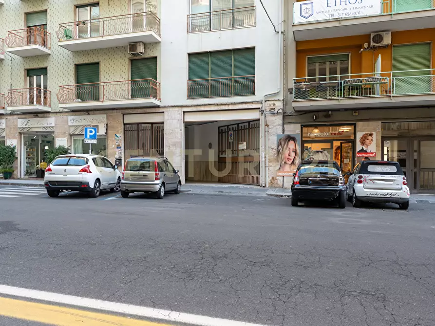 Immagine 4 di Garage in vendita  in Via Giacomo Leopardi 119 a Catania