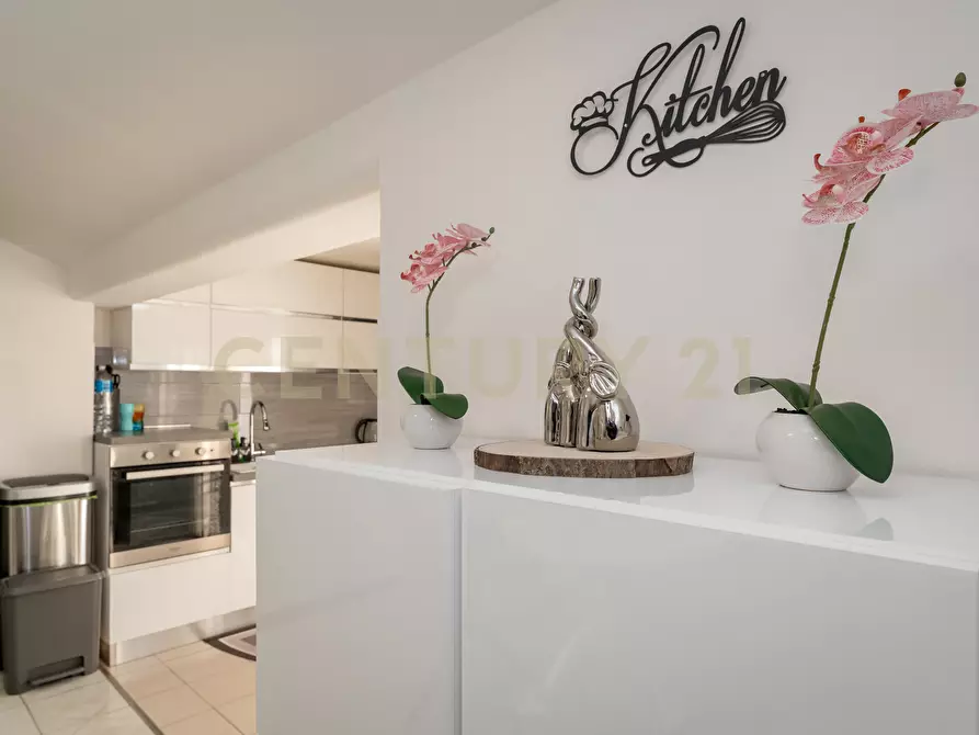 Immagine 24 di Porzione di casa in vendita  in Via XXXI Maggio 34 a Catania