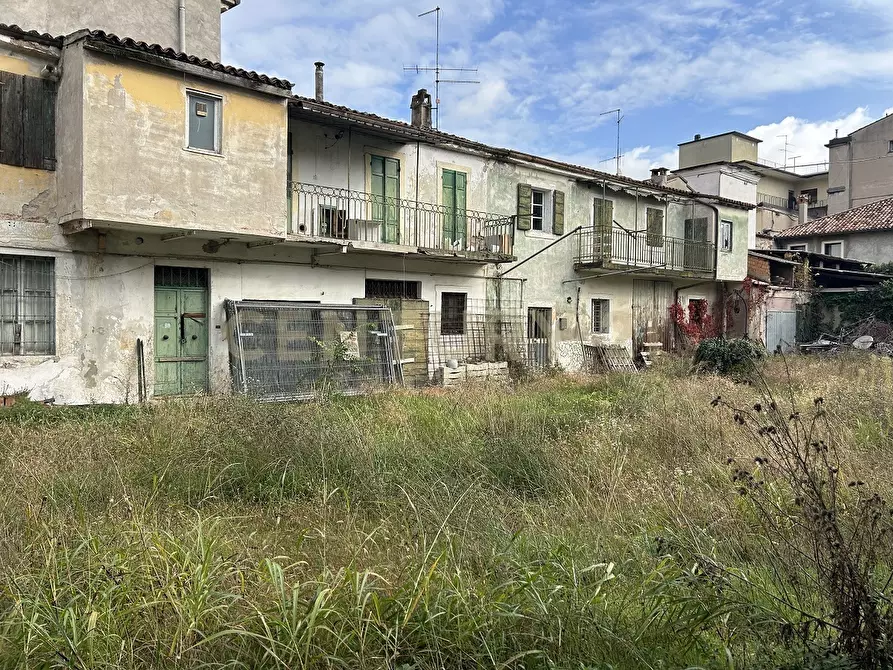 Immagine 23 di Porzione di casa in vendita  in Via Unità d'Italia 95 a Verona