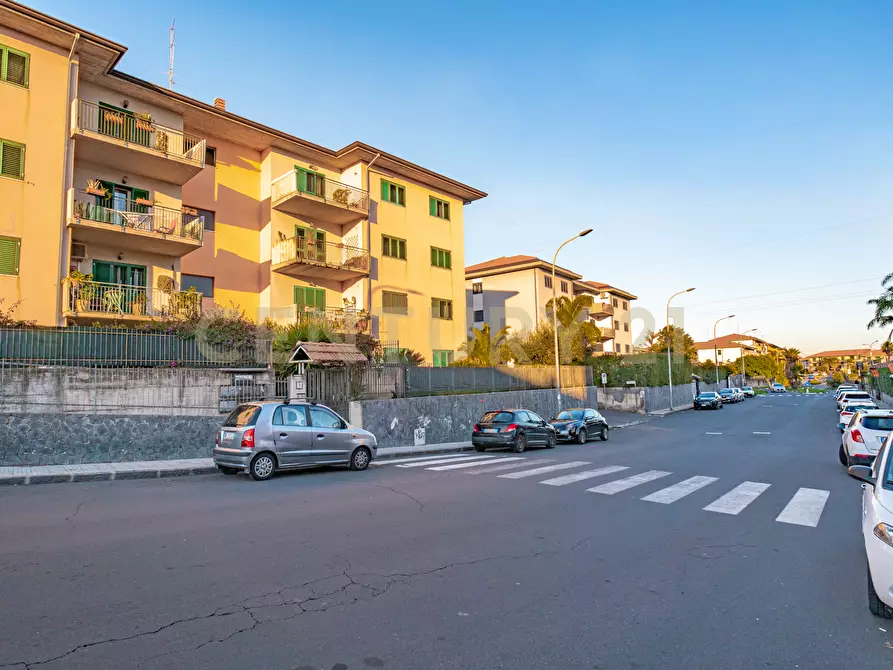 Immagine 21 di Quadrilocale in vendita  in Via Dei Giardini 3 a Tremestieri Etneo