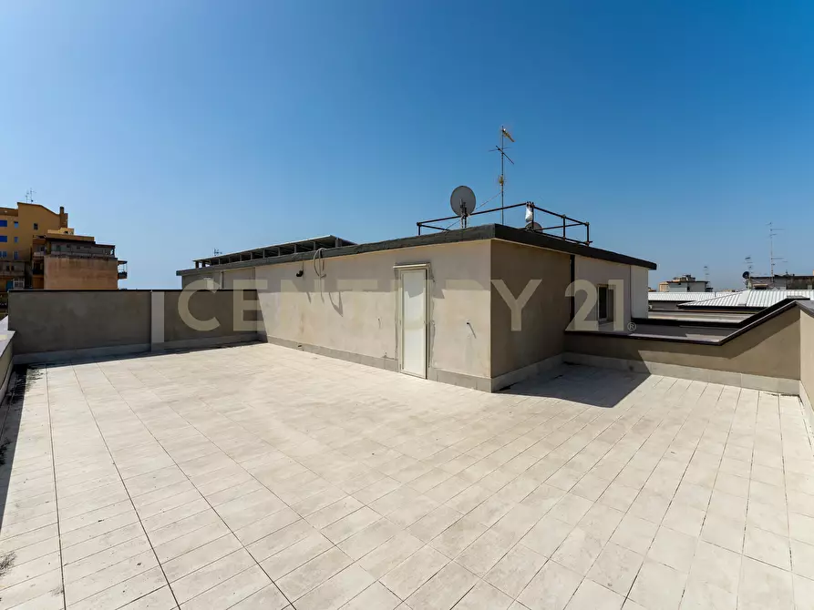 Immagine 41 di Trilocale in vendita  in Via Duca Degli Abruzzi 42 a Catania