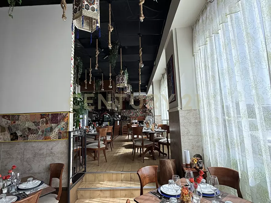 Immagine 9 di Bar / Ristorante in vendita  in Piazza Papa Giovanni XXIII 1 a Catania