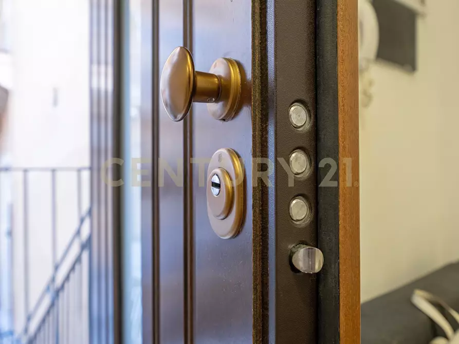 Immagine 23 di Bilocale in vendita  in Via Calì 17 a Catania