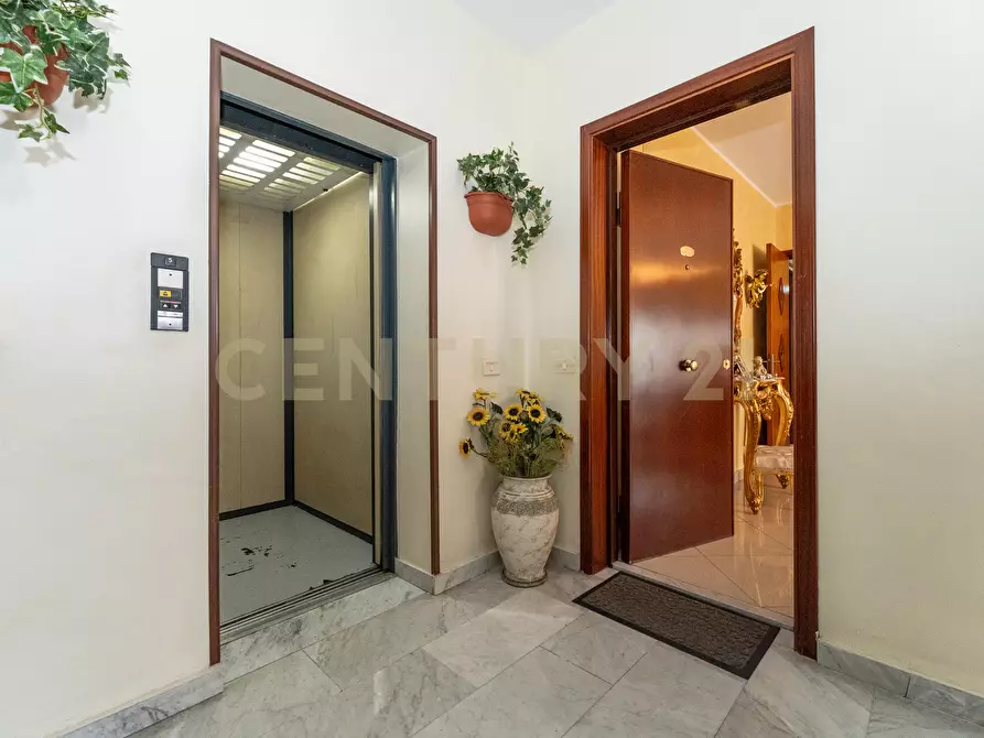 Immagine 30 di Trilocale in vendita  in Viale Bummacaro 14 a Catania