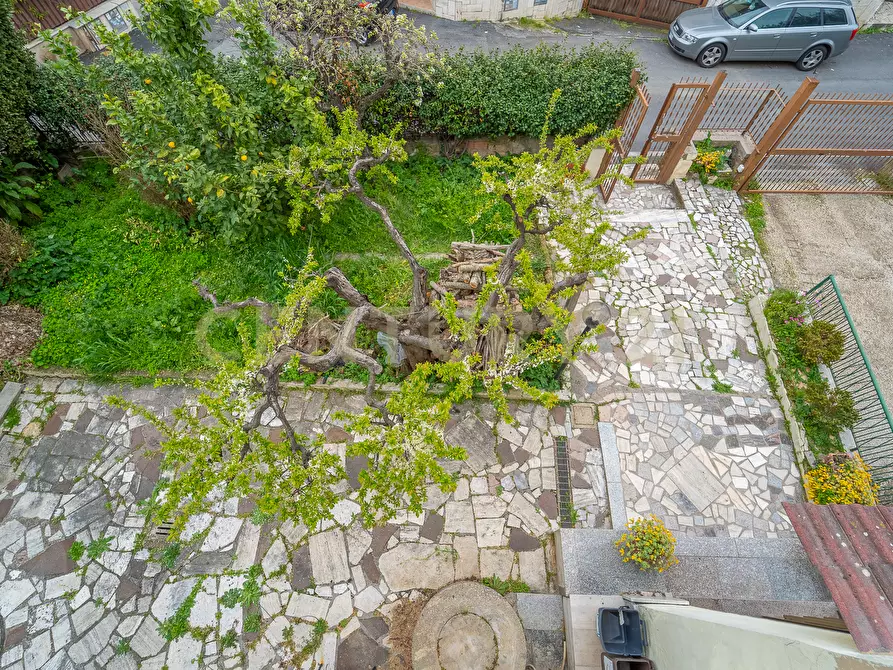 Immagine 39 di Pentalocale in vendita  in Via Due Giugno 66 a Fonte Nuova