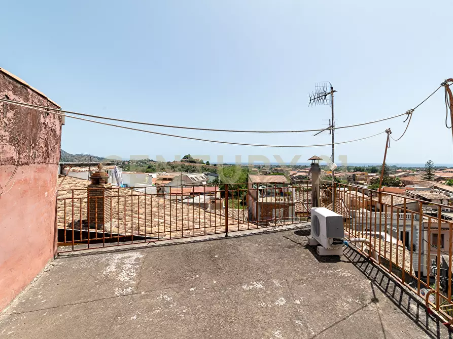 Immagine 31 di Villa in vendita  in Via Crujllas a Calatabiano