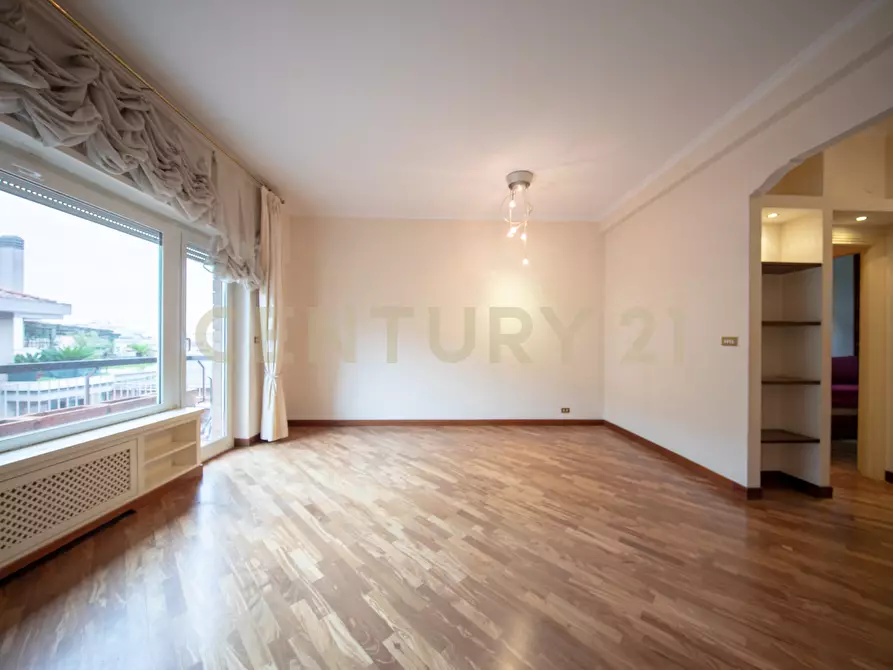 Immagine 4 di Trilocale in vendita  in Via Bevagna 56 a Roma