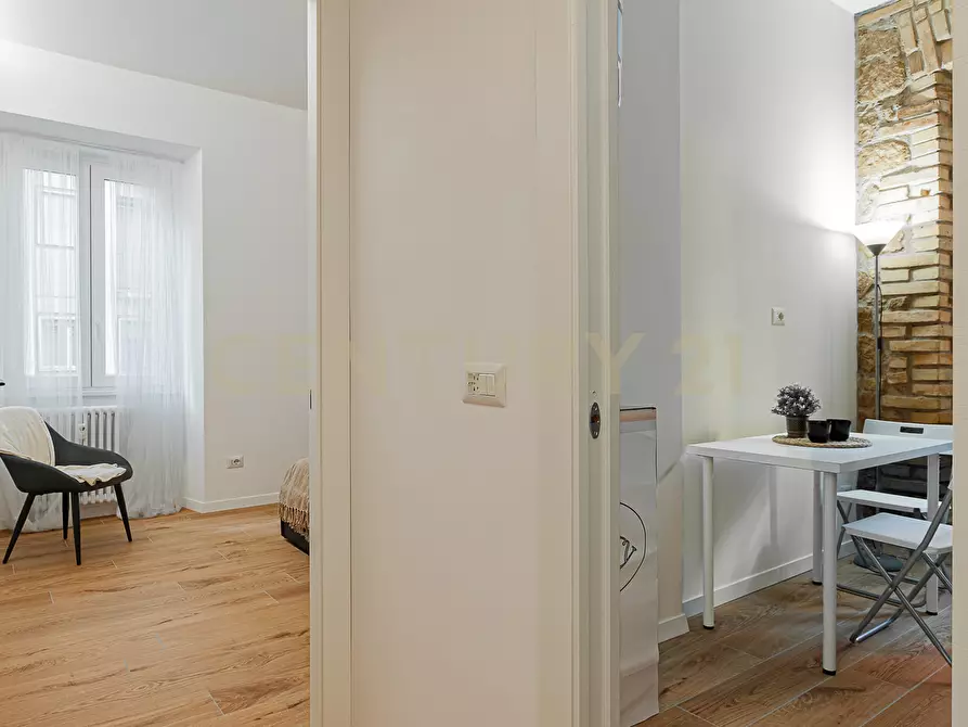 Immagine 38 di Appartamento in vendita  in Via Lampedusa a Roma