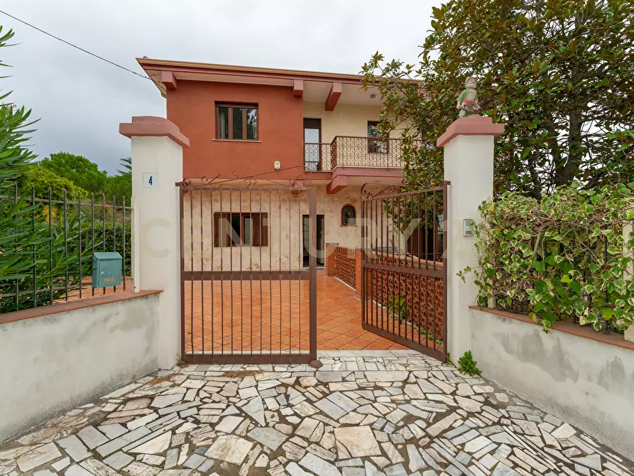 Immagine 2 di Villa in vendita  in via de pretis 4 a Mascalucia