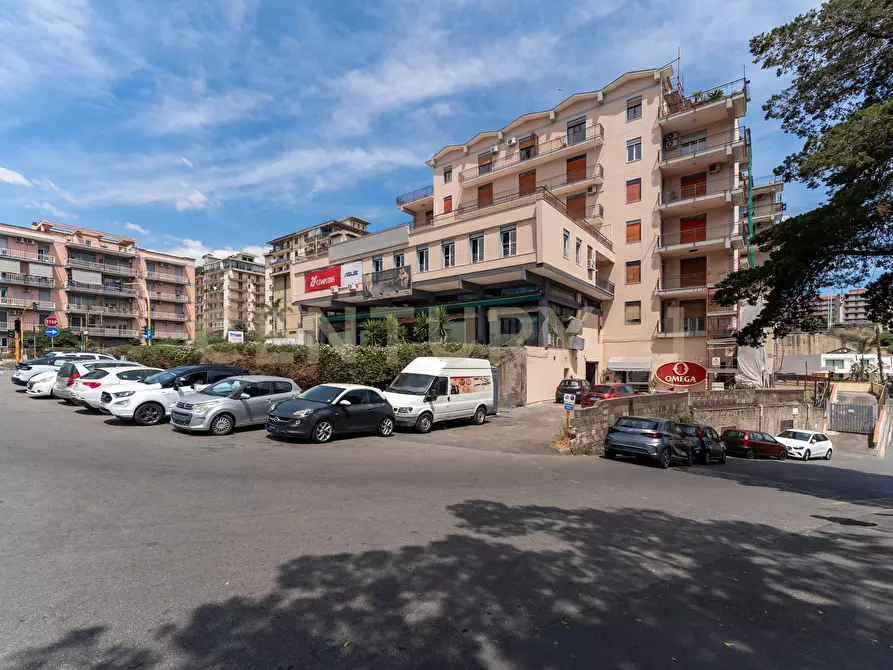 Immagine 7 di Capannone industriale in vendita  in Piazza San Domenico Savio 6 a Catania