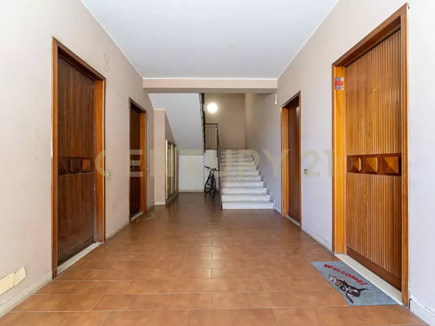 Immagine 27 di Trilocale in vendita  in Via Nazionale a Aci Castello