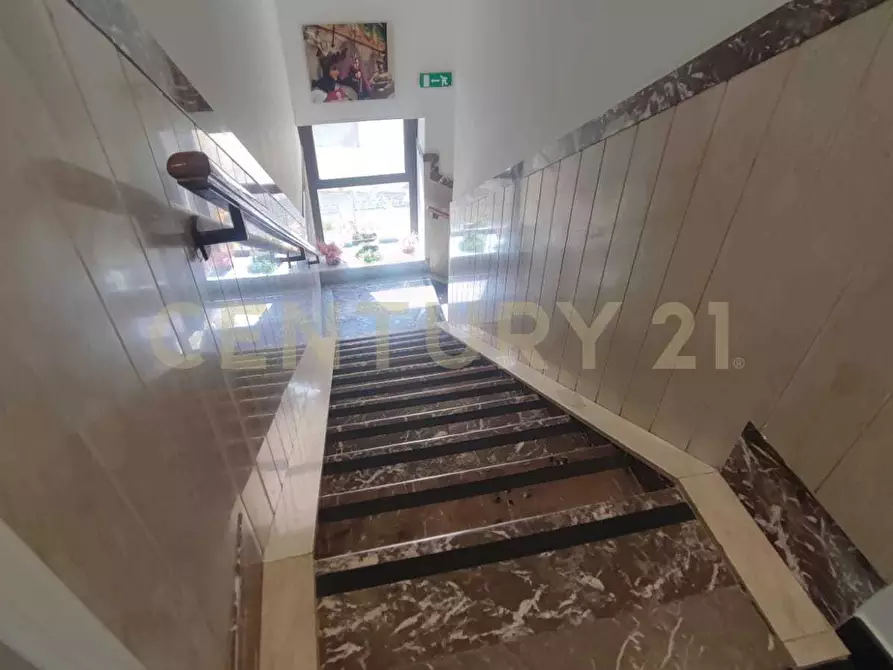 Immagine 34 di Palazzo in vendita  a Messina