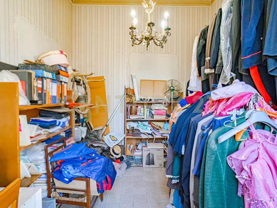 Immagine 27 di Pentalocale in vendita  in Via Francesco Riso 34 a Catania