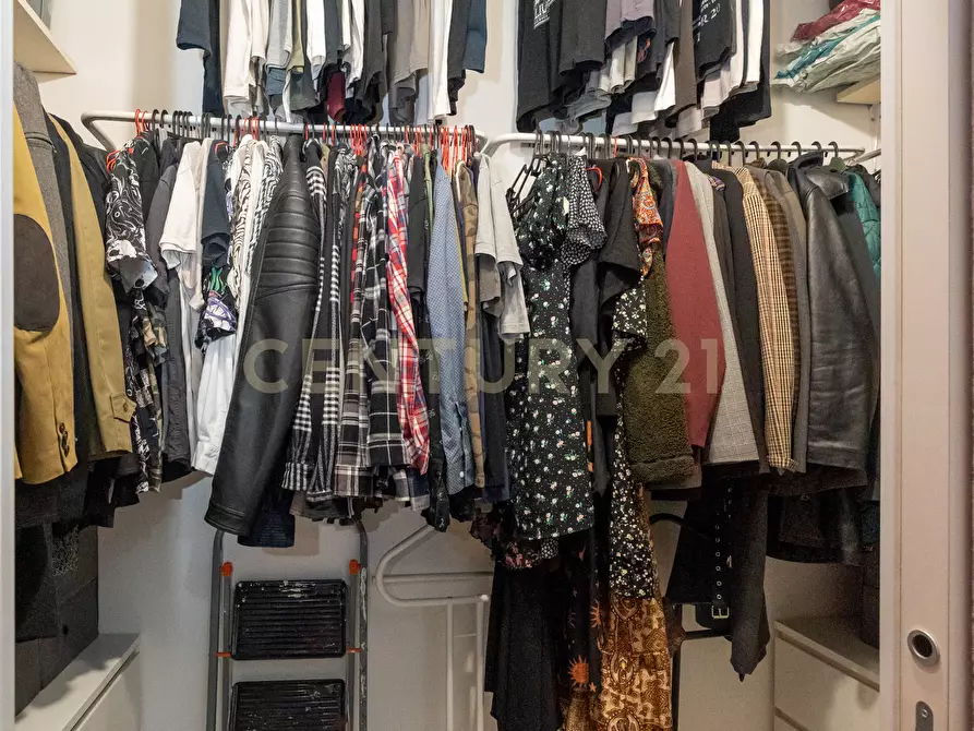 Immagine 26 di Casa indipendente in vendita  in Piazza Guglielmo Marconi 1 a Camporotondo Etneo