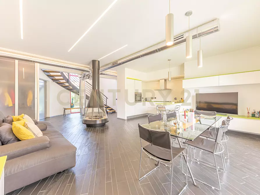 Immagine 38 di Villa in vendita  in Via Palmoli 27 a Roma