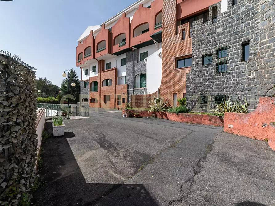 Immagine 18 di Albergo/B&B/Residence in vendita  in Via Etnea 163 a Nicolosi