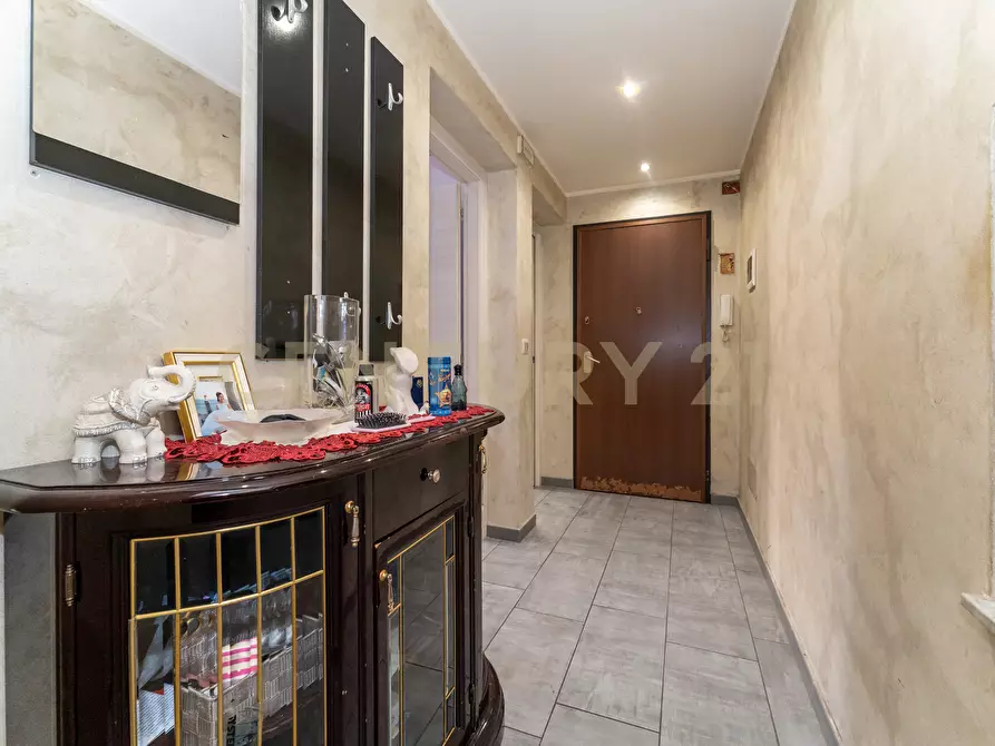 Immagine 23 di Quadrilocale in vendita  in Piazza Miracoli 2 a Catania
