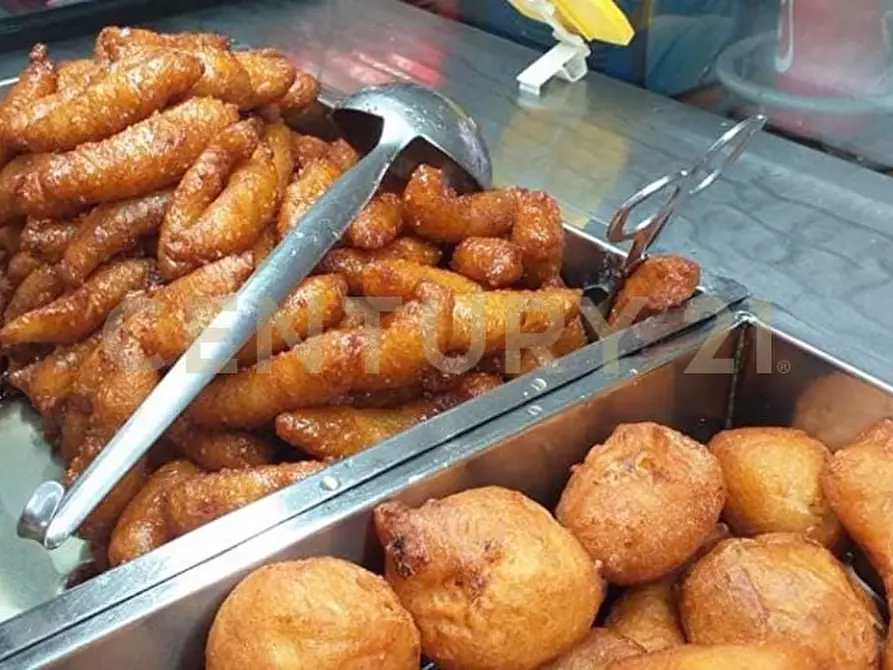 Immagine 38 di Pizzeria / Pub in vendita  in Via della Regione 1 a San Giovanni La Punta