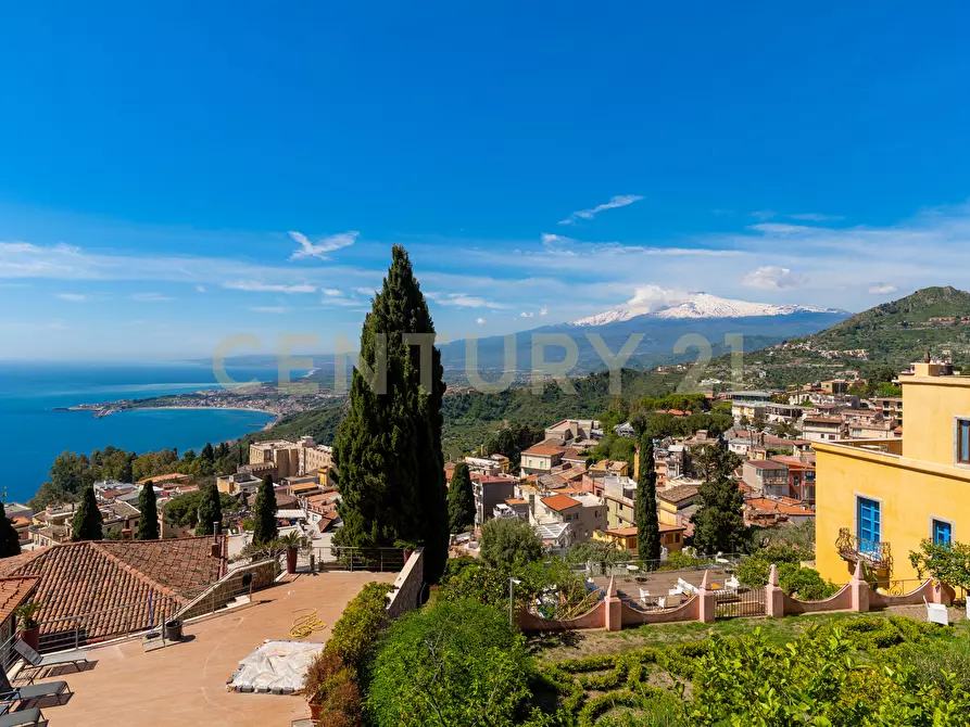 Immagine 69 di Villa in vendita  in Via Leonardo Da Vinci 5 a Taormina