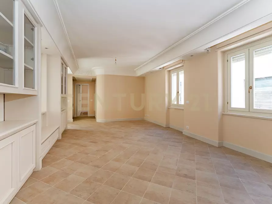 Immagine 61 di Villa in vendita  in Via Salvatore Paola 177 a Catania