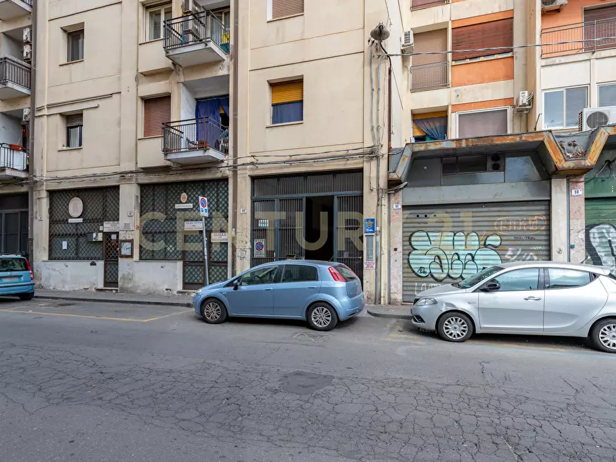 Immagine 2 di Pentalocale in vendita  in Via Antonino di Sangiuliano 54 a Catania
