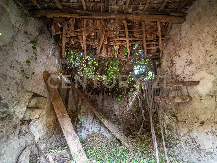 Immagine 44 di Villa in vendita  in Strada Comunale 9 Praiola 8 a Riposto