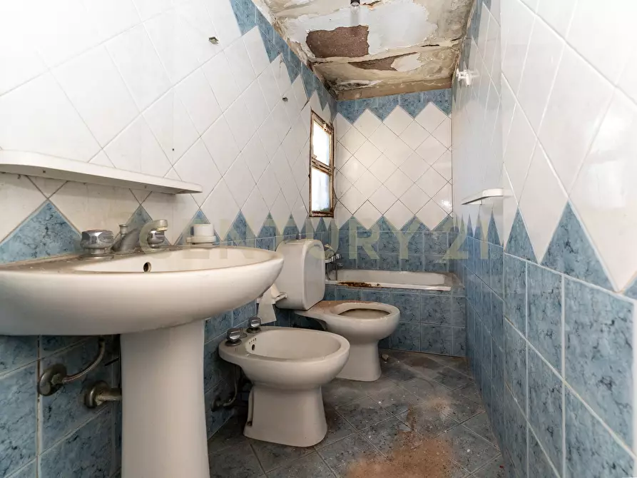 Immagine 35 di Casa indipendente in vendita  in Via Nazionale 155 a Aci Castello