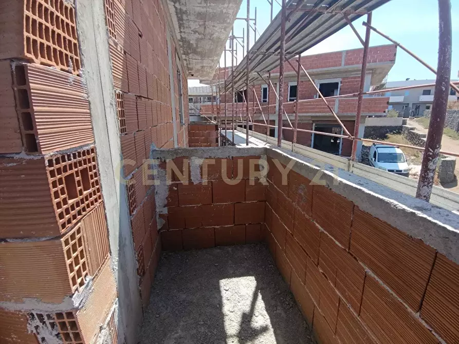 Immagine 68 di Casa bifamiliare in vendita  in VIA LEONCAVALLO 7 a Aci Sant'antonio