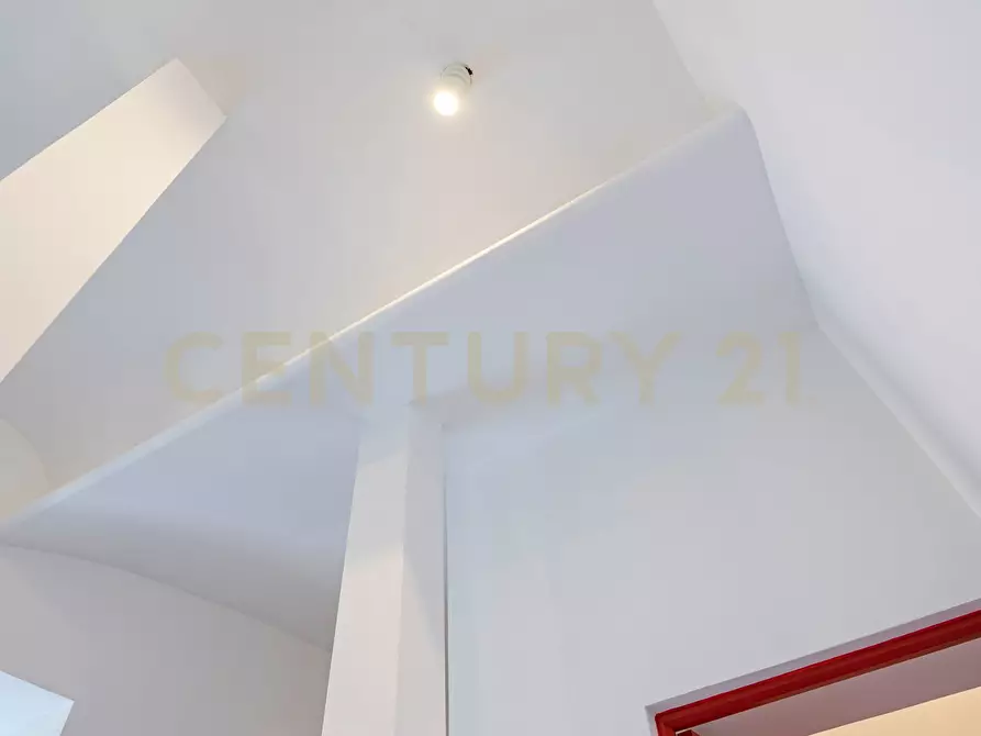 Immagine 34 di Attico in vendita  in Via Antonio Mordini 14 a Roma