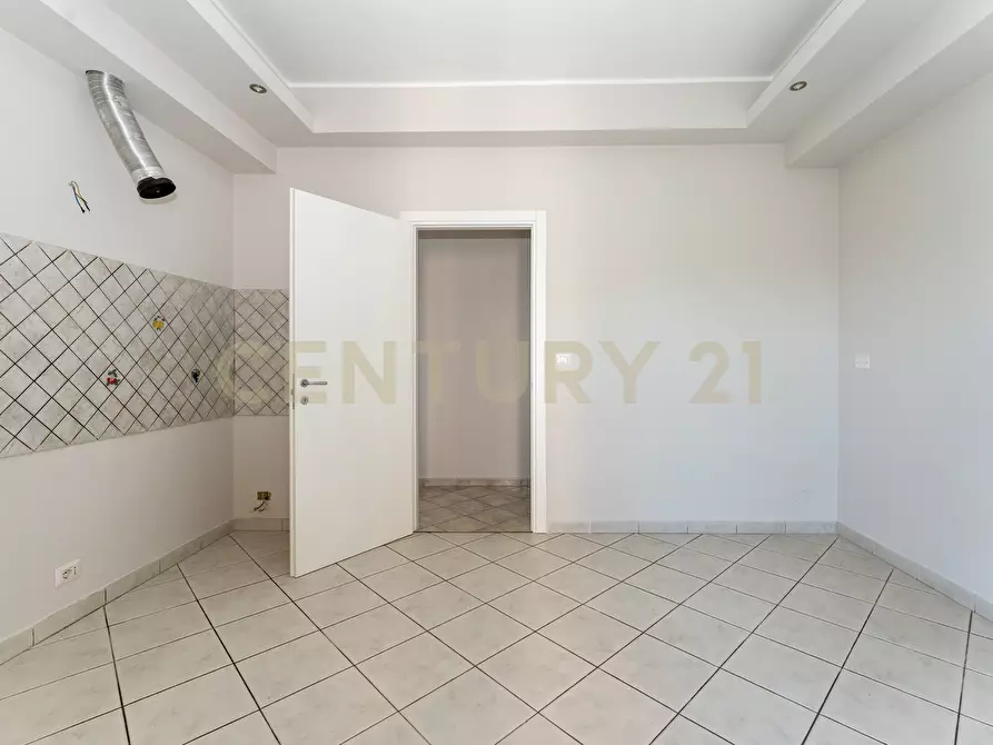 Immagine 16 di Quadrilocale in vendita  in Via Poggio D'Aquila 20 a Catania