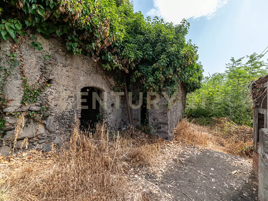 Immagine 41 di Villa in vendita  in Strada Comunale 9 Praiola 8 a Riposto