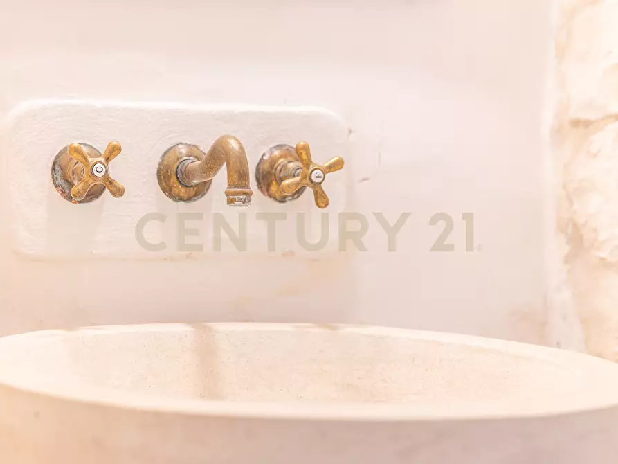 Immagine 27 di Villa in vendita  in la dialma a Ostuni