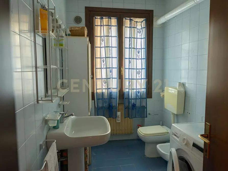 Immagine 8 di Pentalocale in vendita  in Corso Giacomo Matteotti 109 a Arzignano