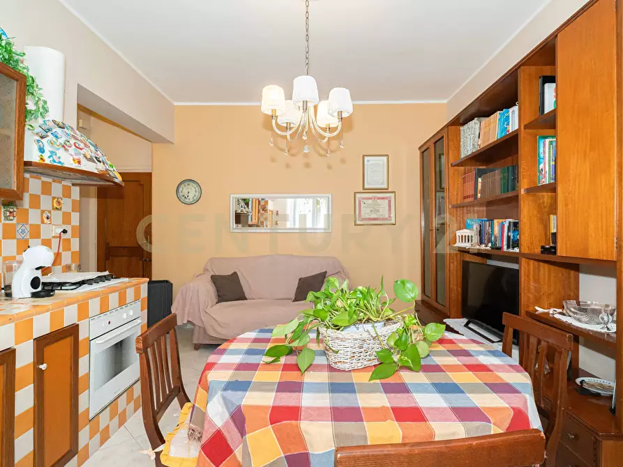 Immagine 8 di Quadrilocale in vendita  in Largo Campania 55 a Catania