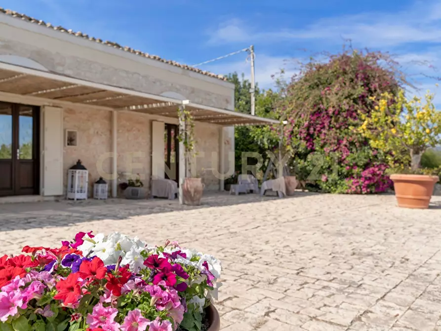 Immagine 3 di Rustico / casale in vendita  a Noto