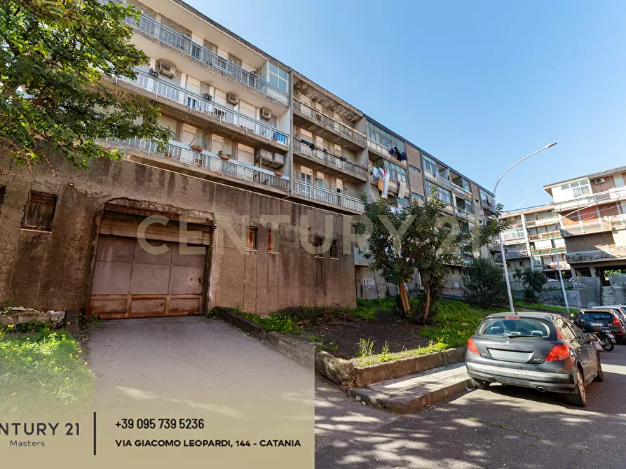 Immagine 41 di Trilocale in vendita  in Villaggio Zia Lisa II 108 a Catania