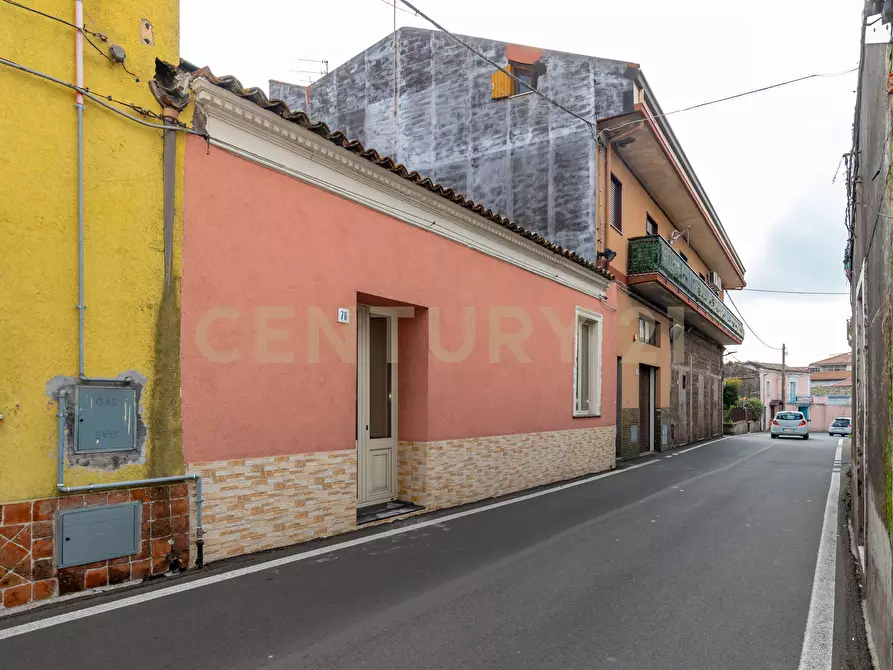 Immagine 1 di Casa indipendente in vendita  in Via Maugeri 78 a Valverde