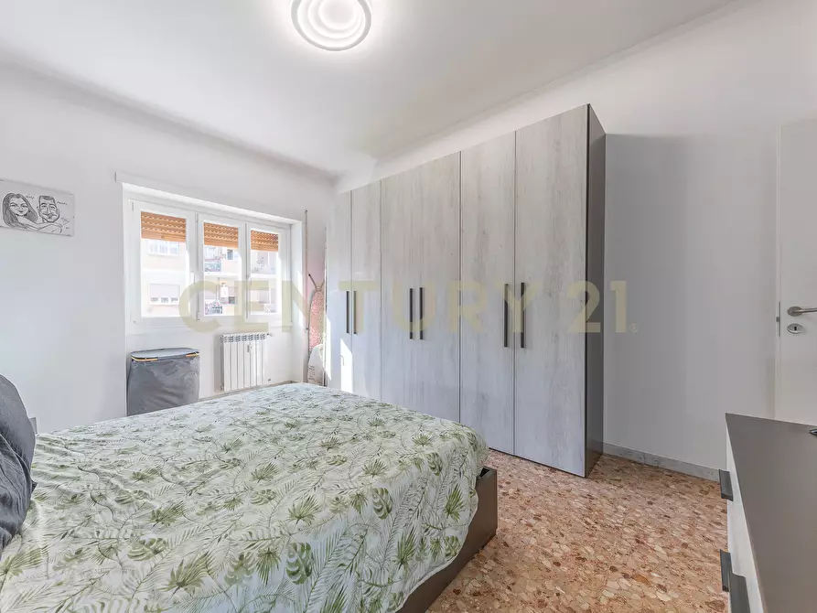 Immagine 15 di Trilocale in vendita  in Via Luigi Rava 9 a Roma